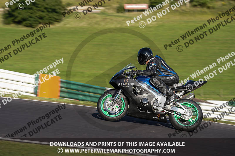cadwell no limits trackday;cadwell park;cadwell park photographs;cadwell trackday photographs;enduro digital images;event digital images;eventdigitalimages;no limits trackdays;peter wileman photography;racing digital images;trackday digital images;trackday photos